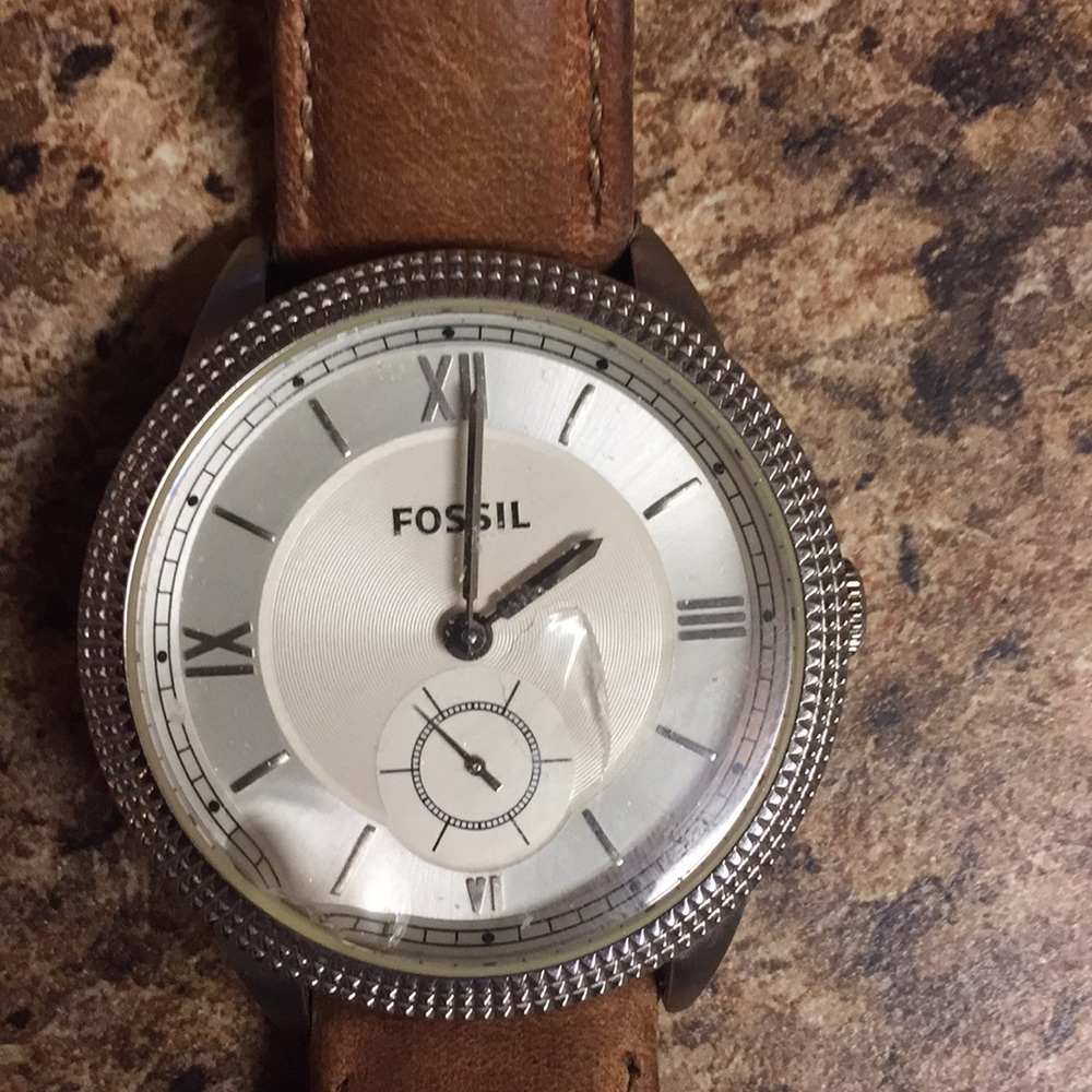 Fossil Watch - Picture 2 of 4
